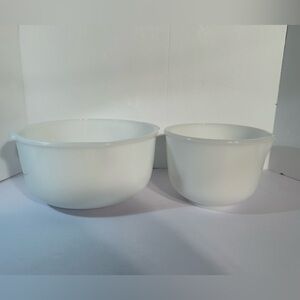 Vintage Sunbeam Mixmaster 2 Bowl Set Lg 10 Sm 15 Glasbake White Milk Glass Spout
